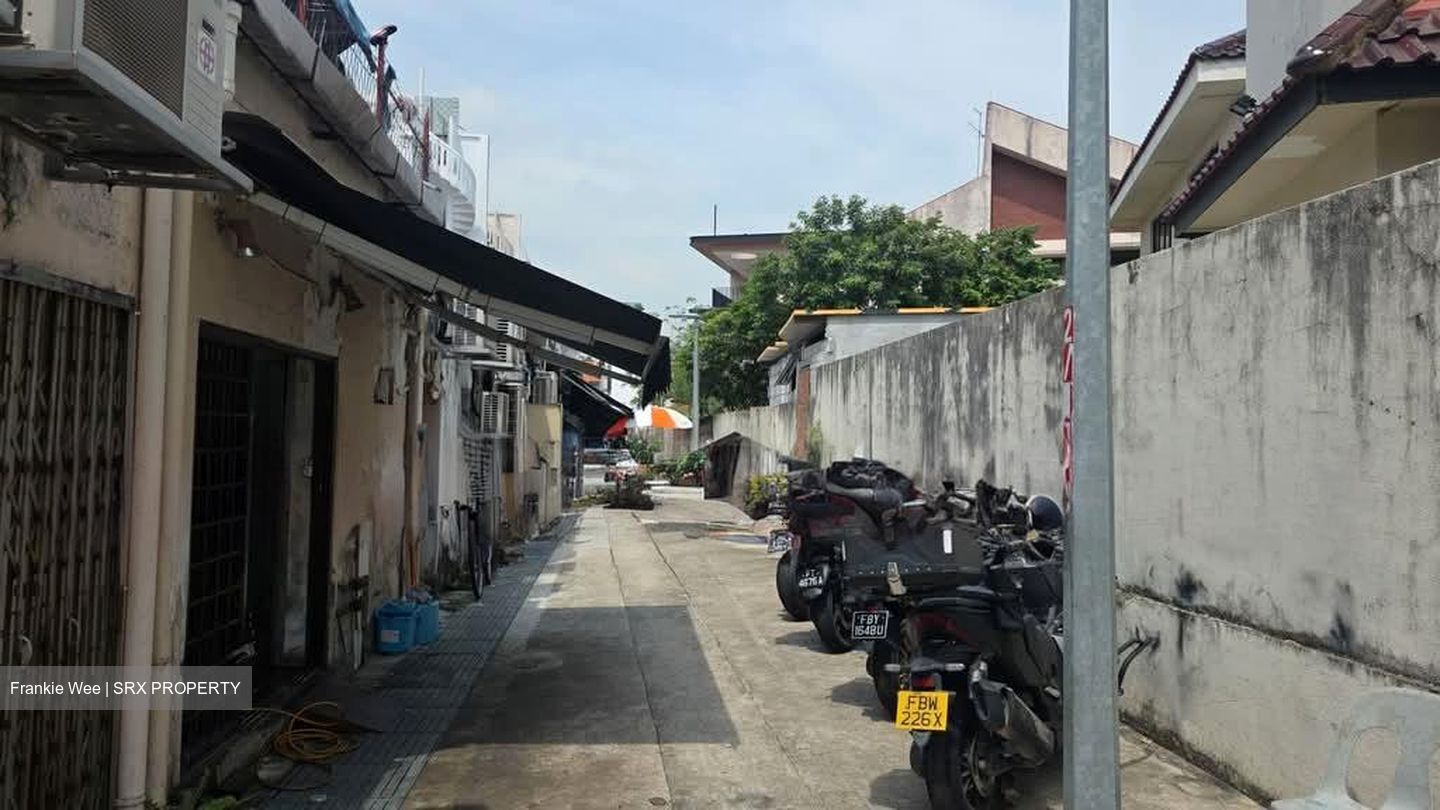 Macpherson Road (D13), Shop House #546617761